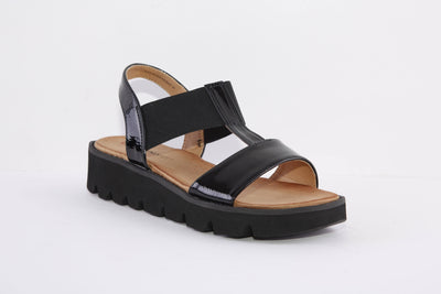 HEAVENLY FEET - RTIZ CHUNKY FLAT FASHION SANDAL - BLACK PATENT