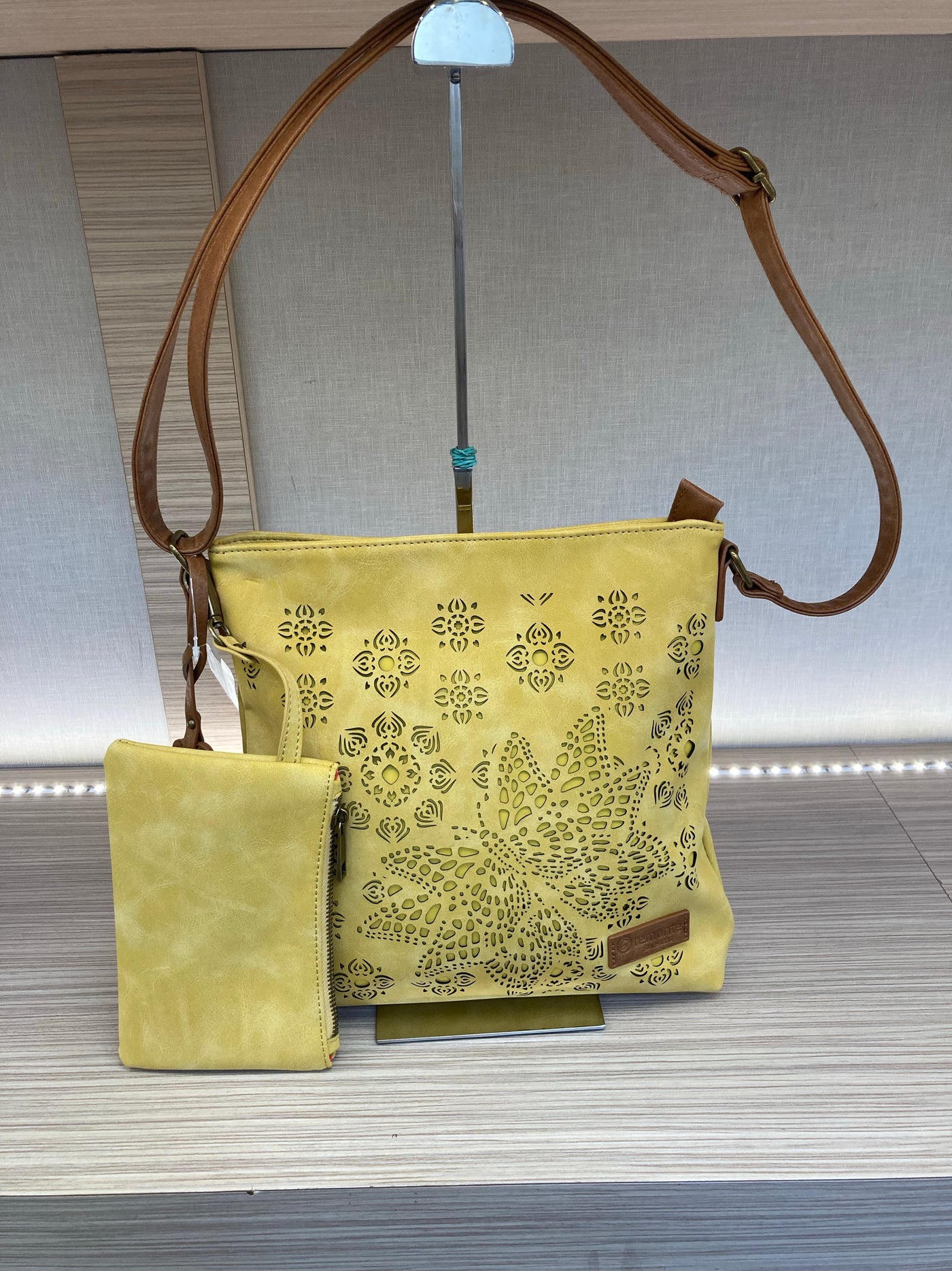 REMONTE- Q0616-68 LASER PRINT CROSSBODY BAG - YELLOW