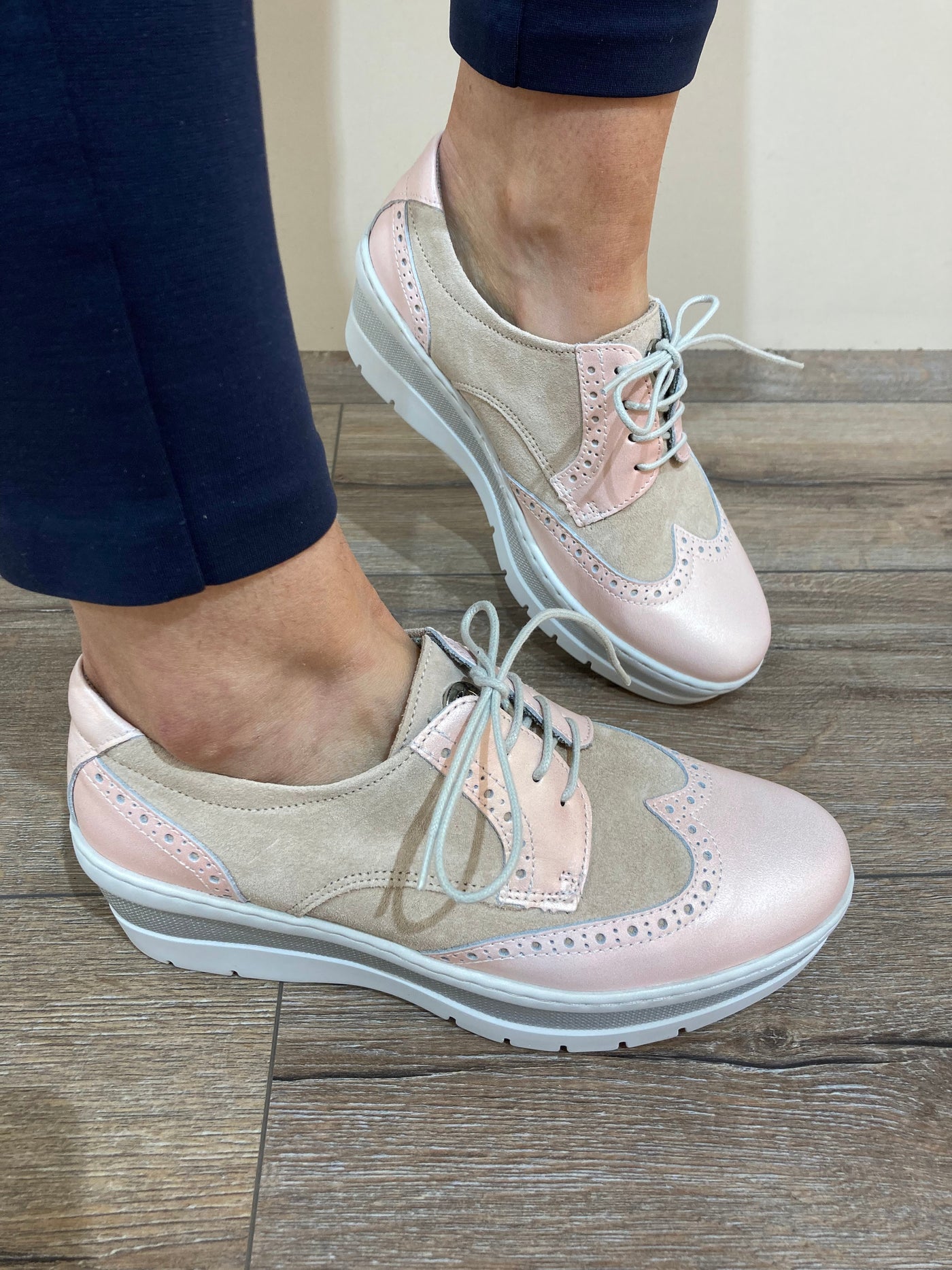 NOTTON - 3511 LACED WEDGE SHOE - PINK MULTI