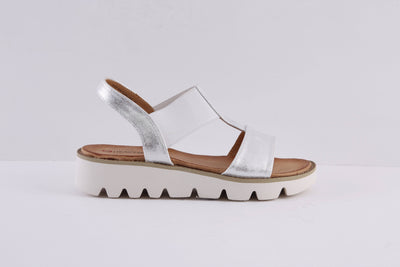 HEAVENLY FEET - RITZ CHUNKY FLAT FASHION SANDAL -  WHITE/SILVER
