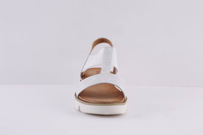 HEAVENLY FEET - RITZ CHUNKY FLAT FASHION SANDAL -  WHITE/SILVER